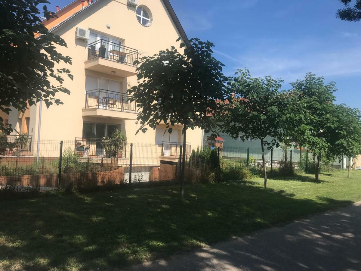 Tommy Apartman 2.0 Hajduszoboszlo Exterior photo